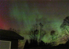 features-northern-lights-02